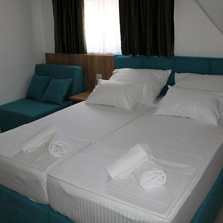 Royal Apartmani บันยาลูกา ภายนอก รูปภาพ